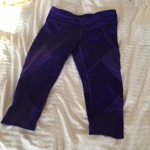Athleta Capri Leggings